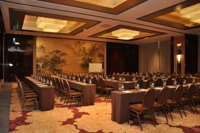 走進朗麗茲酒店,體驗專業的產品和精致的服務!